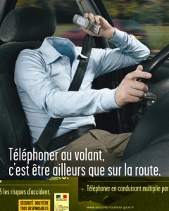 2833338-telephone-volant-jpg_2467680